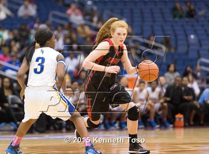 Thumbnail 2 in La Vega vs. Argyle (UIL 4A Semifinal) photogallery.