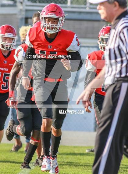 Thumbnail 1 in Springstead vs. Dunnellon (Spring Scrimmage) photogallery.