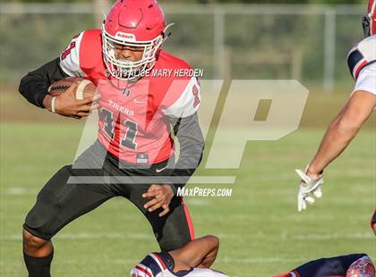 Thumbnail 2 in Springstead vs. Dunnellon (Spring Scrimmage) photogallery.