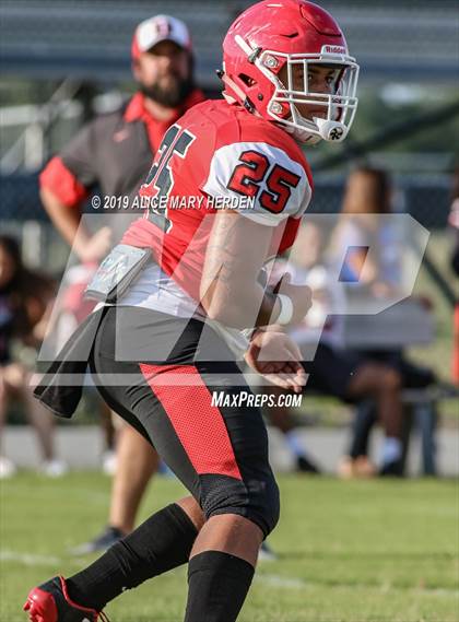 Thumbnail 2 in Springstead vs. Dunnellon (Spring Scrimmage) photogallery.