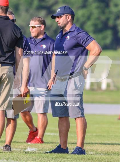 Thumbnail 1 in Springstead vs. Dunnellon (Spring Scrimmage) photogallery.