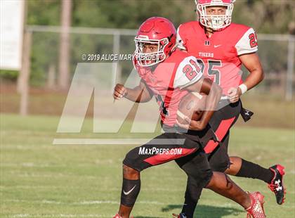 Thumbnail 1 in Springstead vs. Dunnellon (Spring Scrimmage) photogallery.