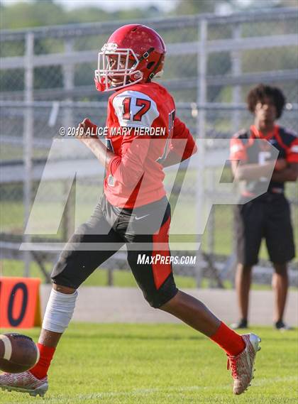 Thumbnail 1 in Springstead vs. Dunnellon (Spring Scrimmage) photogallery.