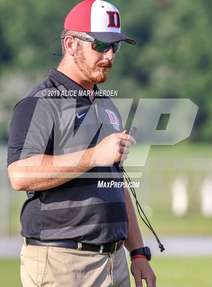 Thumbnail 2 in Springstead vs. Dunnellon (Spring Scrimmage) photogallery.