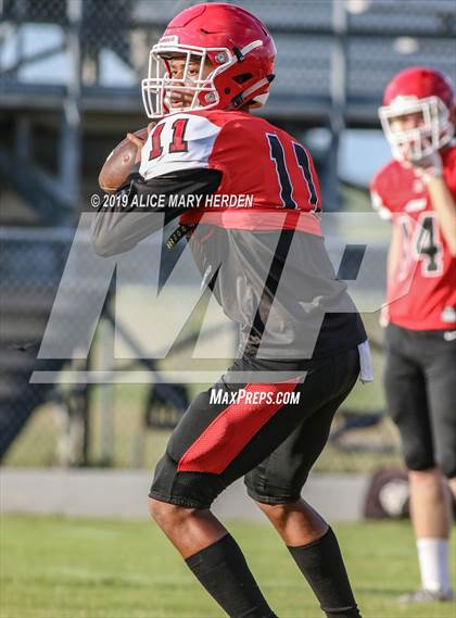 Thumbnail 2 in Springstead vs. Dunnellon (Spring Scrimmage) photogallery.