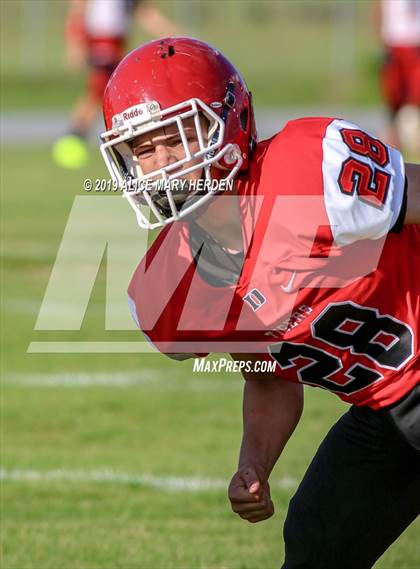 Thumbnail 2 in Springstead vs. Dunnellon (Spring Scrimmage) photogallery.