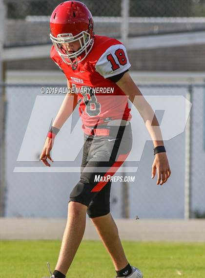 Thumbnail 3 in Springstead vs. Dunnellon (Spring Scrimmage) photogallery.