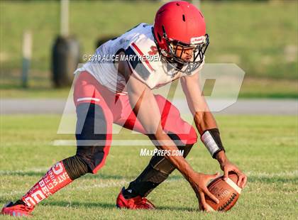 Thumbnail 3 in Springstead vs. Dunnellon (Spring Scrimmage) photogallery.