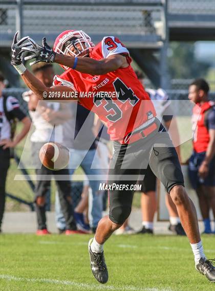 Thumbnail 1 in Springstead vs. Dunnellon (Spring Scrimmage) photogallery.