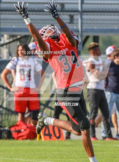 Thumbnail 2 in Springstead vs. Dunnellon (Spring Scrimmage) photogallery.