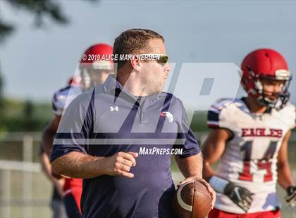 Thumbnail 1 in Springstead vs. Dunnellon (Spring Scrimmage) photogallery.