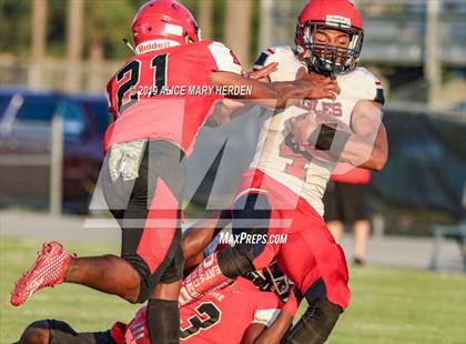 Thumbnail 3 in Springstead vs. Dunnellon (Spring Scrimmage) photogallery.