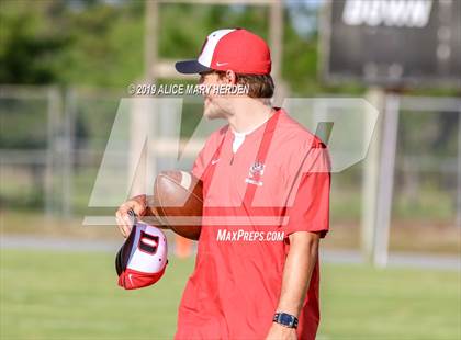 Thumbnail 3 in Springstead vs. Dunnellon (Spring Scrimmage) photogallery.