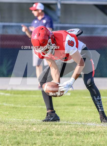 Thumbnail 1 in Springstead vs. Dunnellon (Spring Scrimmage) photogallery.