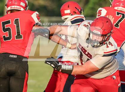 Thumbnail 2 in Springstead vs. Dunnellon (Spring Scrimmage) photogallery.