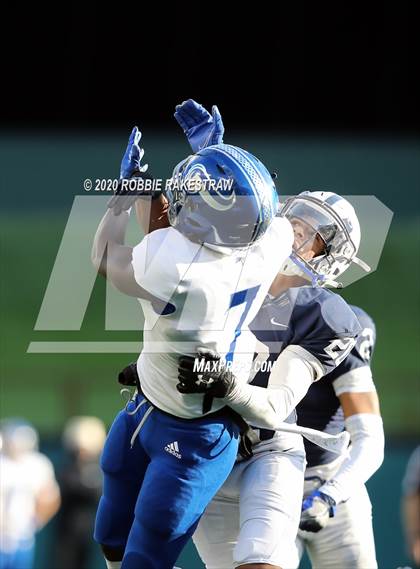 Thumbnail 3 in Nolan Catholic vs. All Saints (TAPPS D1 Semifinals) photogallery.