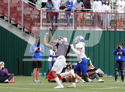 Thumbnail 2 in Nolan Catholic vs. All Saints (TAPPS D1 Semifinals) photogallery.