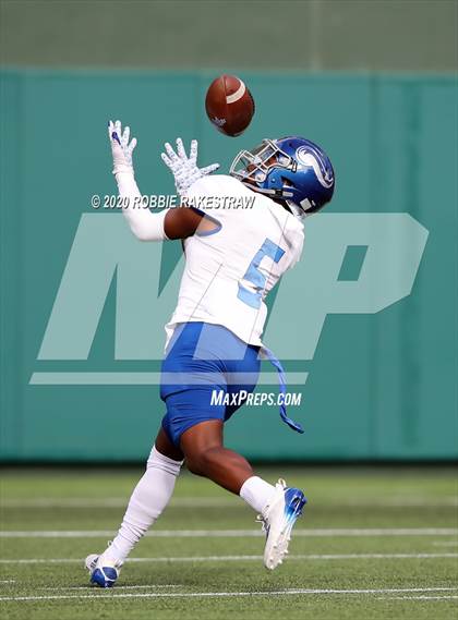 Thumbnail 3 in Nolan Catholic vs. All Saints (TAPPS D1 Semifinals) photogallery.