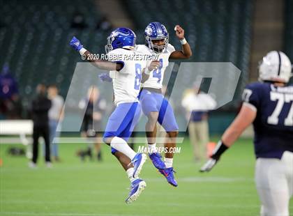 Thumbnail 2 in Nolan Catholic vs. All Saints (TAPPS D1 Semifinals) photogallery.
