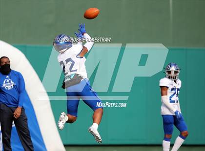 Thumbnail 1 in Nolan Catholic vs. All Saints (TAPPS D1 Semifinals) photogallery.