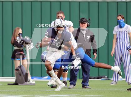 Thumbnail 2 in Nolan Catholic vs. All Saints (TAPPS D1 Semifinals) photogallery.
