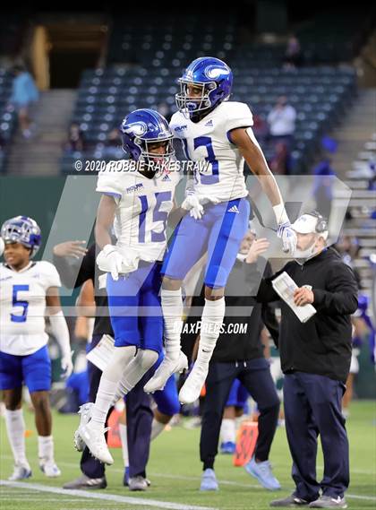 Thumbnail 2 in Nolan Catholic vs. All Saints (TAPPS D1 Semifinals) photogallery.