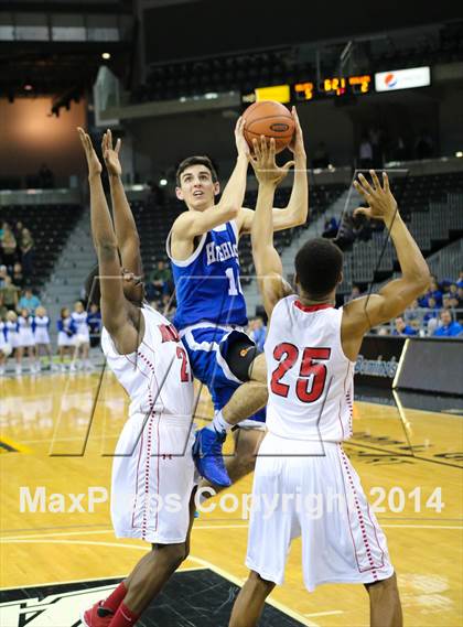 Thumbnail 2 in Highlands vs. Holmes (KHSAA 9th Region Tournament) photogallery.