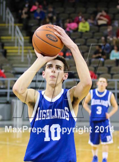 Thumbnail 3 in Highlands vs. Holmes (KHSAA 9th Region Tournament) photogallery.