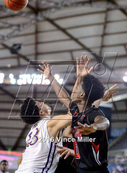 Thumbnail 2 in Garfield vs Cleveland (WIAA 3A Quarterfinal) photogallery.