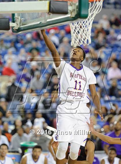 Thumbnail 2 in Garfield vs Cleveland (WIAA 3A Quarterfinal) photogallery.