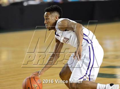 Thumbnail 1 in Garfield vs Cleveland (WIAA 3A Quarterfinal) photogallery.