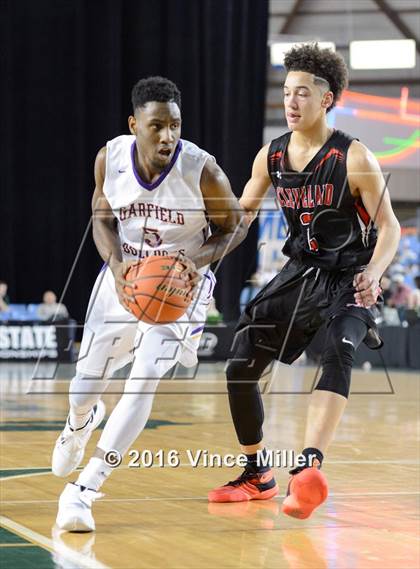 Thumbnail 3 in Garfield vs Cleveland (WIAA 3A Quarterfinal) photogallery.