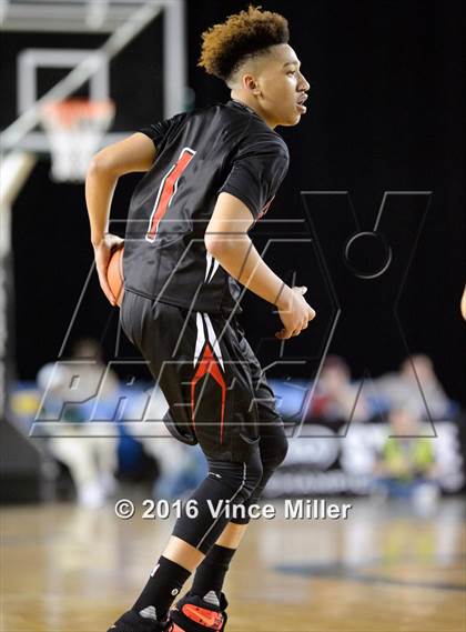 Thumbnail 1 in Garfield vs Cleveland (WIAA 3A Quarterfinal) photogallery.