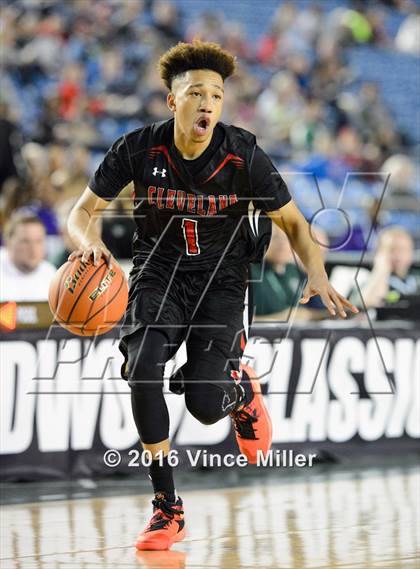 Thumbnail 3 in Garfield vs Cleveland (WIAA 3A Quarterfinal) photogallery.