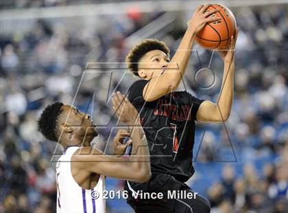 Thumbnail 2 in Garfield vs Cleveland (WIAA 3A Quarterfinal) photogallery.