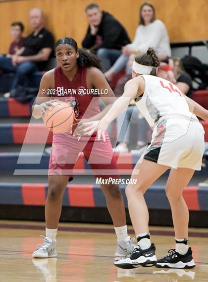 Thumbnail 2 in JSerra Catholic vs. Oregon City (Nike Tournament of Champions) photogallery.