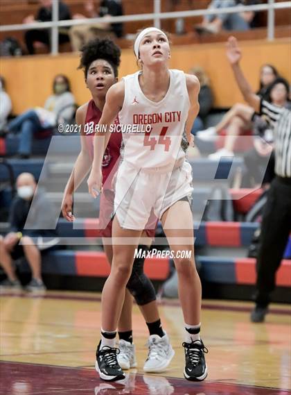 Thumbnail 1 in JSerra Catholic vs. Oregon City (Nike Tournament of Champions) photogallery.