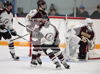 Thumbnail 3 in Sheehan vs. North Haven (CIAC D2 Semifinal) photogallery.