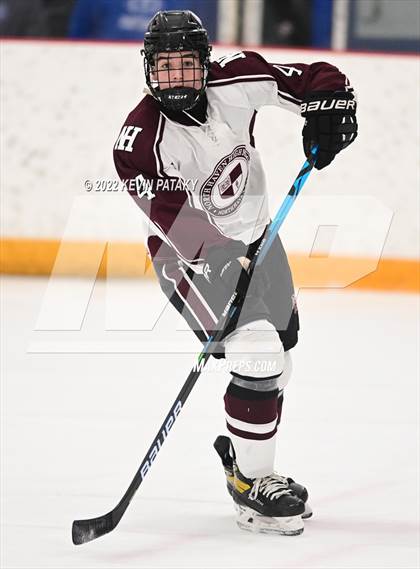 Thumbnail 1 in Sheehan vs. North Haven (CIAC D2 Semifinal) photogallery.