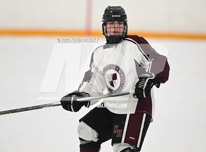 Thumbnail 2 in Sheehan vs. North Haven (CIAC D2 Semifinal) photogallery.