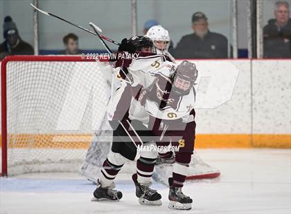 Thumbnail 1 in Sheehan vs. North Haven (CIAC D2 Semifinal) photogallery.