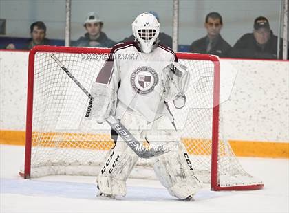 Thumbnail 1 in Sheehan vs. North Haven (CIAC D2 Semifinal) photogallery.