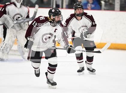 Thumbnail 3 in Sheehan vs. North Haven (CIAC D2 Semifinal) photogallery.