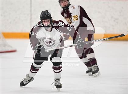 Thumbnail 1 in Sheehan vs. North Haven (CIAC D2 Semifinal) photogallery.