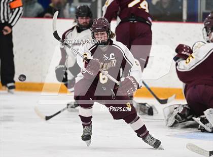 Thumbnail 1 in Sheehan vs. North Haven (CIAC D2 Semifinal) photogallery.
