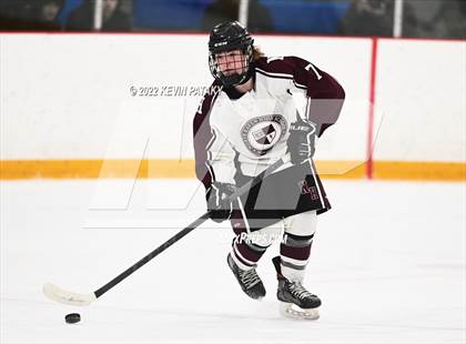Thumbnail 3 in Sheehan vs. North Haven (CIAC D2 Semifinal) photogallery.