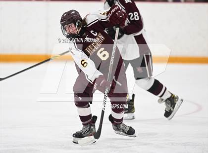 Thumbnail 2 in Sheehan vs. North Haven (CIAC D2 Semifinal) photogallery.