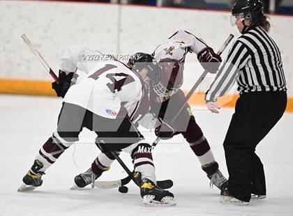Thumbnail 2 in Sheehan vs. North Haven (CIAC D2 Semifinal) photogallery.