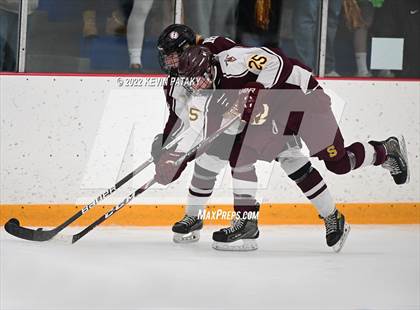 Thumbnail 3 in Sheehan vs. North Haven (CIAC D2 Semifinal) photogallery.