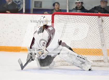 Thumbnail 2 in Sheehan vs. North Haven (CIAC D2 Semifinal) photogallery.